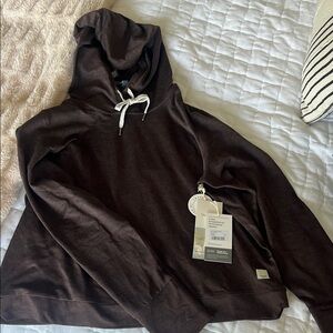 Vuori Hoodie - Halo Essentials